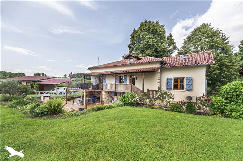 Vente Maison ST CIRGUES - 5 pièces -147 m² - (46210)