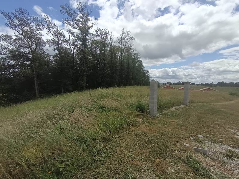Vente Terrain ST SANTIN 12300  979 m²
