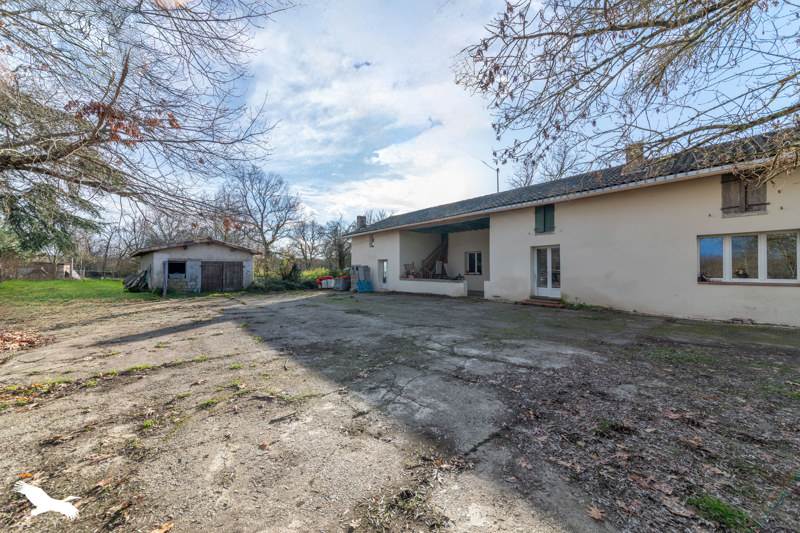 Vente Maison MONTECH - 6 pièces -262 m² - (82700)