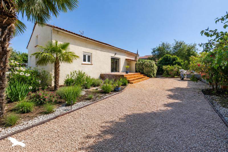 Vente Maison MONTECH - 6 pièces -165 m² - (82700)