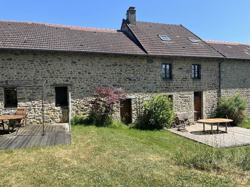 Vente Maison ST HILAIRE LE CHATEAU 23250 8 pièces - 182 m²