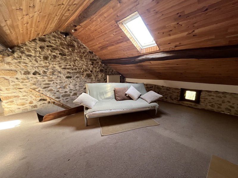 Vente Maison MONTBOUCHER - 5 pièces -110 m² - (23400)