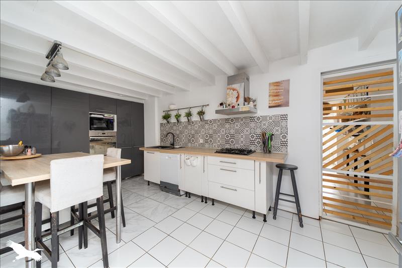 Vente Maison COMPS - 4 pièces -100 m² - (33710)