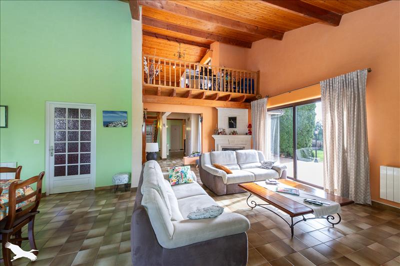 Vente Maison BLAYE - 4 pièces -148 m² - (33390)