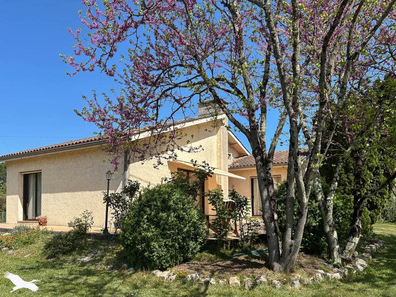 Vente Maison BLAYE - 4 pièces -148 m² - (33390)