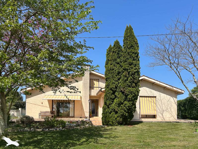 Vente Maison BLAYE - 4 pièces -148 m² - (33390)