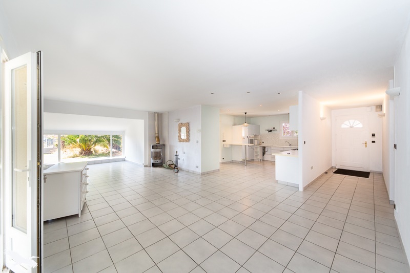 Vente Maison ST GENES DE BLAYE - 8 pièces -185 m² - (33390)