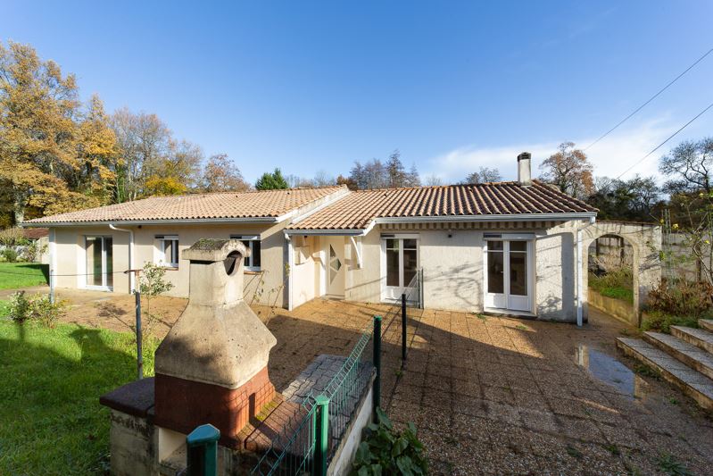 Vente Maison CARTELEGUE - 7 pièces -187 m² - (33390)