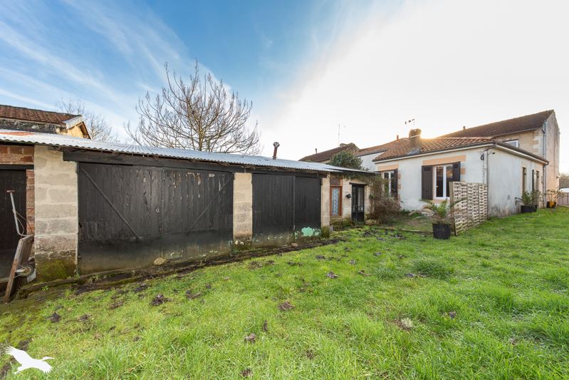 Vente Maison ST AUBIN DE BLAYE - 5 pièces -230 m² - (33820)