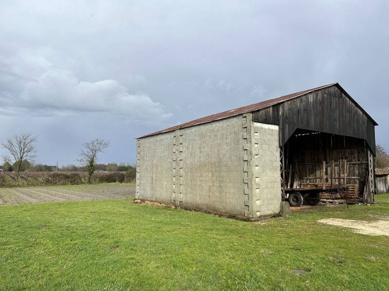 Vente Maison ST CIERS SUR GIRONDE - 2 pièces -85 m² - (33820)