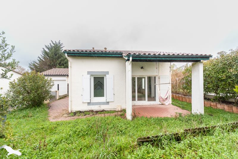 Vente Maison ST CIERS SUR GIRONDE - 5 pièces -117 m² - (33820)