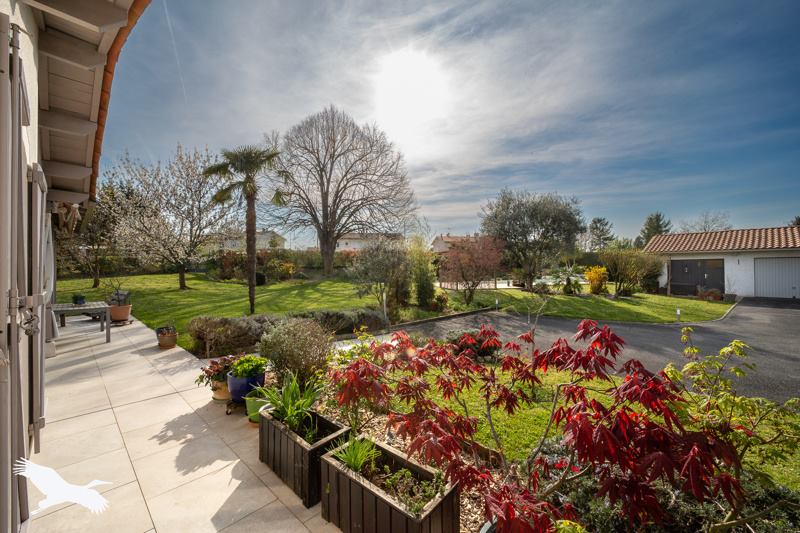 Vente Maison BLAYE - 5 pièces -143 m² - (33390)