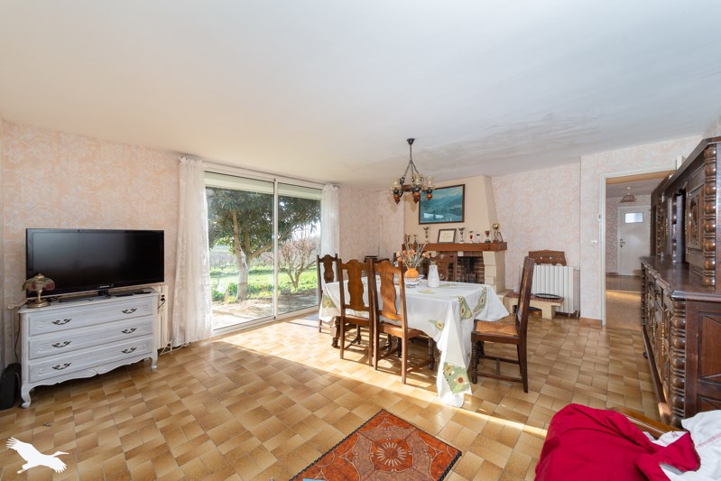 Vente Maison PLASSAC - 6 pièces -172 m² - (33390)