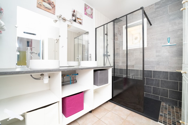 Vente Maison EYRANS - 4 pièces -88 m² - (33390)