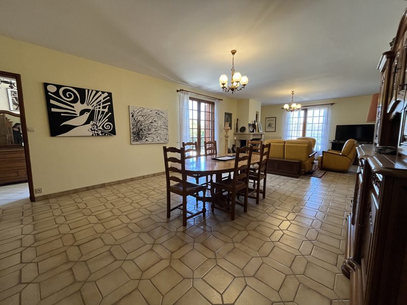 Vente Maison MAZION - 5 pièces -162 m² - (33390)