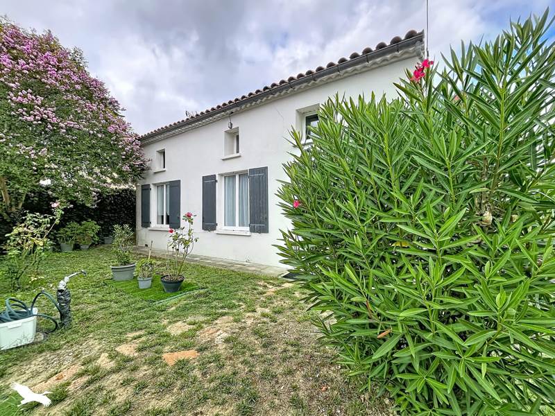 Maison 2 pièces 80 m² · à Reignac · 80 m² · 138 320 €