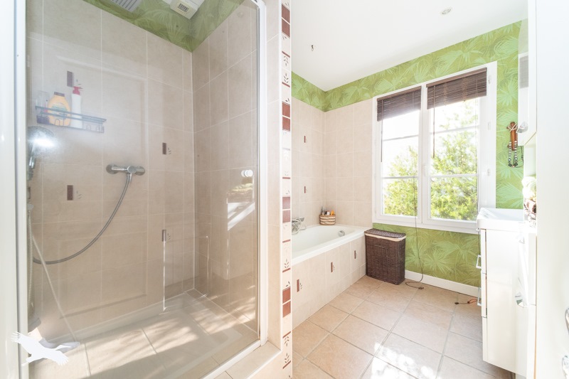 Vente Maison Villeneuve - 7 pièces -155 m² - (33710)