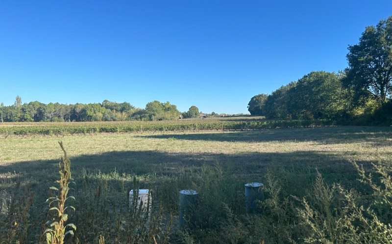 Terrain à vendre · à Cars · 62 700 €