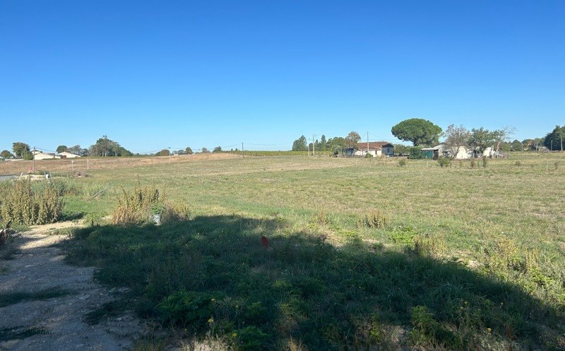 Terrain à vendre · à Cars · 70 680 €