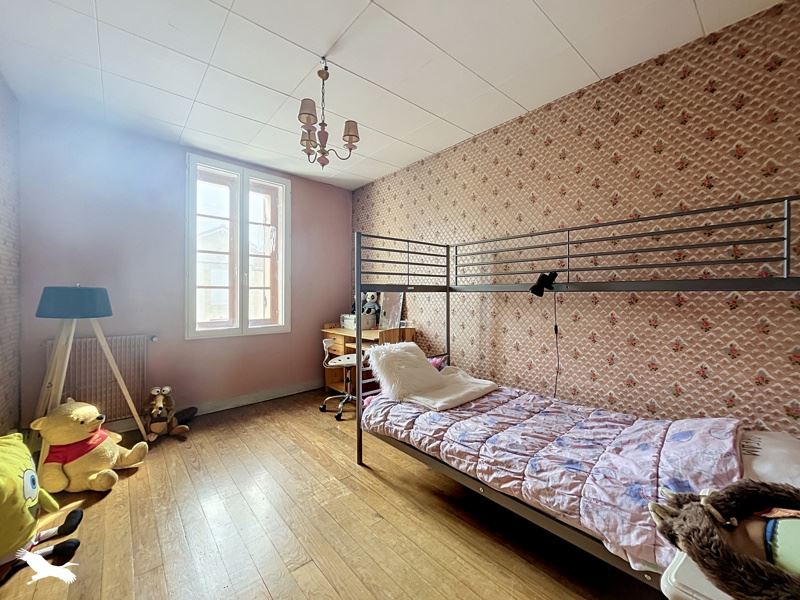Vente Maison Eyrans - 5 pièces -159 m² - (33390)