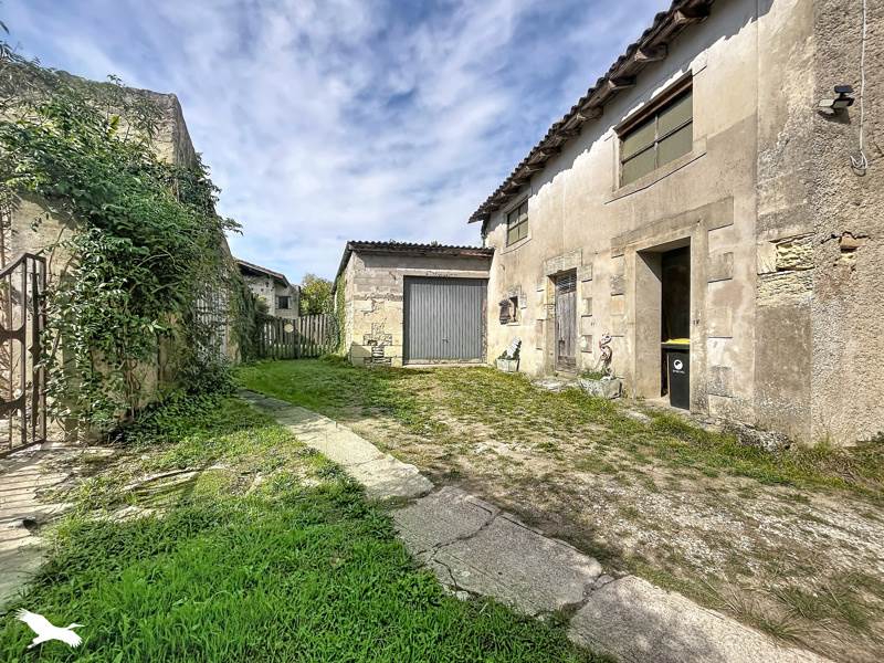 Vente Maison Eyrans - 5 pièces -159 m² - (33390)