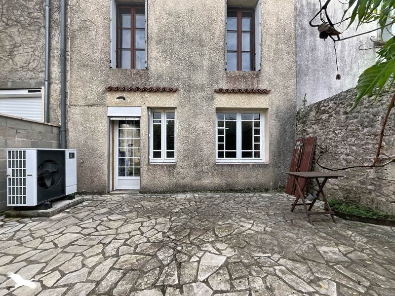 Vente Maison Eyrans 33390 5 pièces - 159 m²