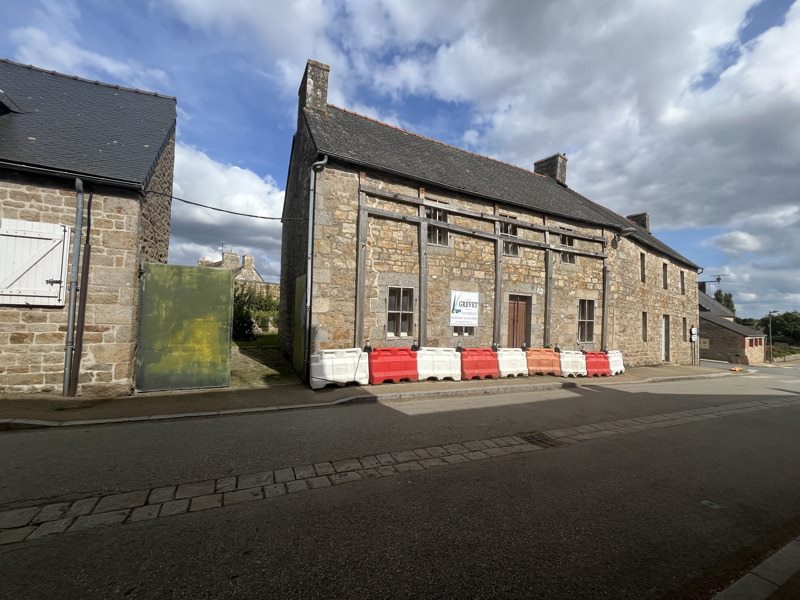 Vente Maison PLUZUNET - 2 pièces -105 m² - (22140)