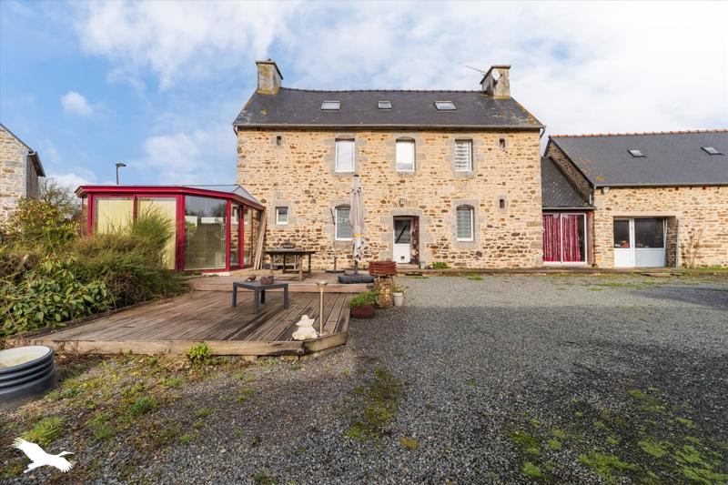 Vente Maison PLOUEC DU TRIEUX - 8 pièces -164 m² - (22260)