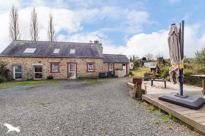 Vente Maison PLOUEC DU TRIEUX - 8 pièces -164 m² - (22260)