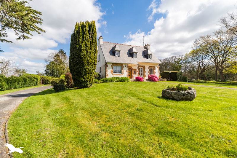 Vente Maison BEGARD - 7 pièces -150 m² - (22140)