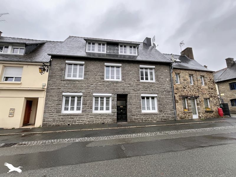 Vente Maison Belle-Isle-en-Terre - 6 pièces -140 m² - (22810)