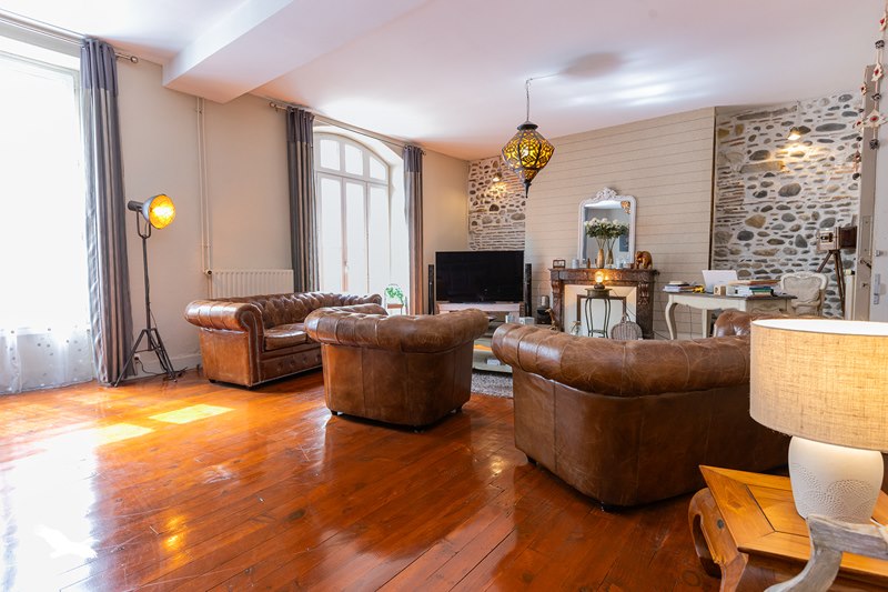 Vente Appartement PAU - 5 pièces -197 m² - (64000)