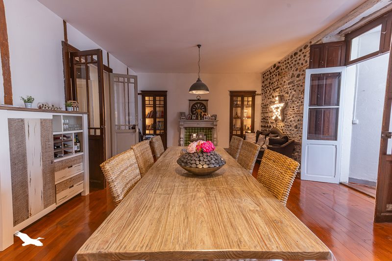 Vente Appartement PAU - 5 pièces -197 m² - (64000)