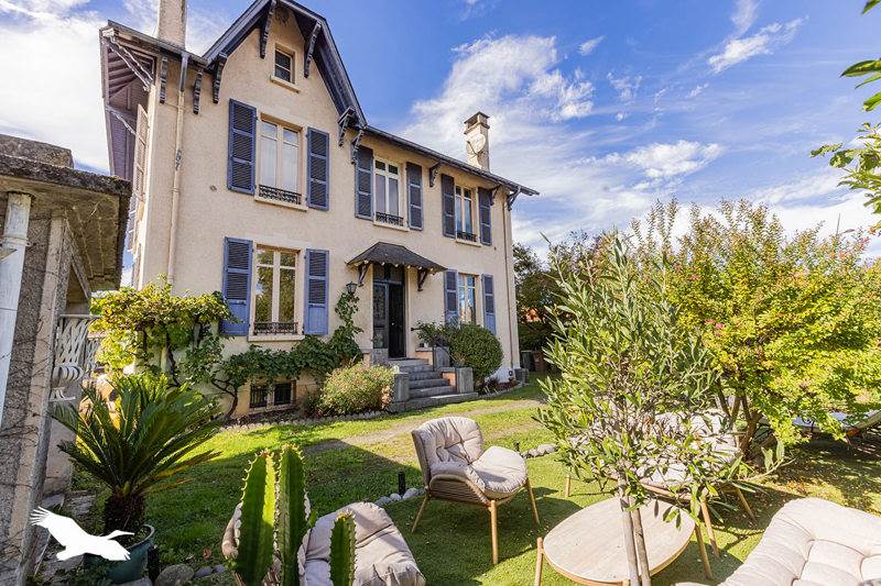 Vente Maison JURANCON - 7 pièces -188 m² - (64110)