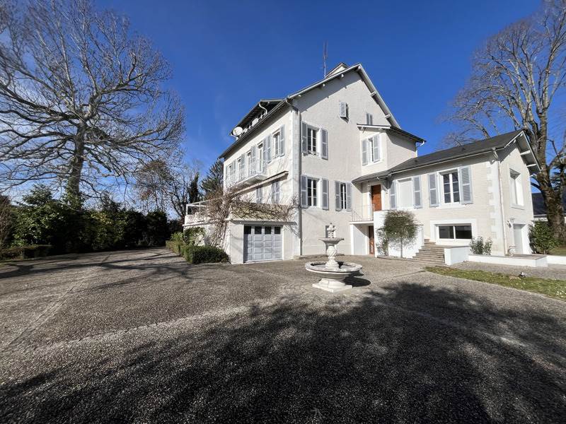 Vente Maison PAU - 7 pièces -302,4 m² - (64000)