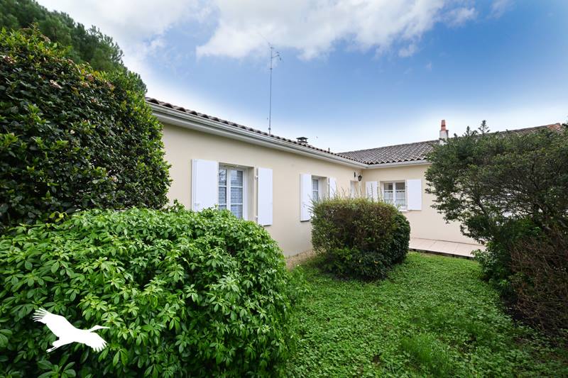 Vente Maison JARNAC - 5 pièces -125 m² - (16200)