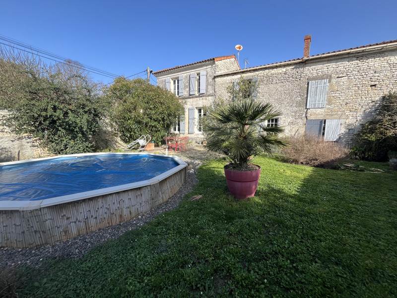 Maison 4 pièces 117 m² · à Courbillac · 117 m² · 164 900 €