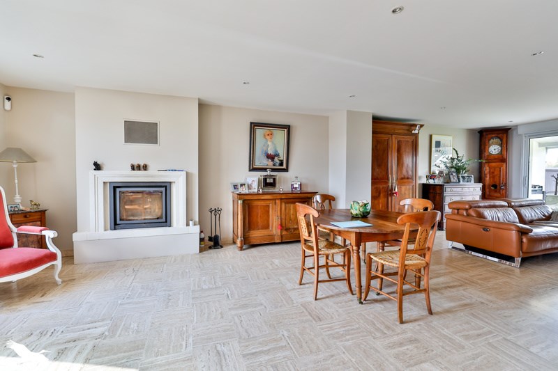 Vente Maison MAINXE GONDEVILLE - 8 pièces -166 m² - (16200)