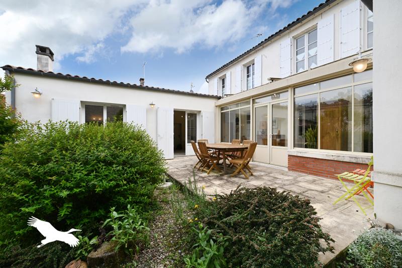 Maison 6 pièces 150 m² · à Jarnac · 150 m² · 229 861 €