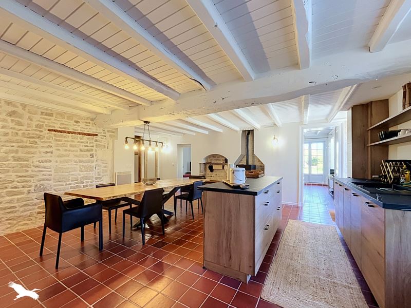 Vente Maison COURBILLAC - 8 pièces -172 m² - (16200)