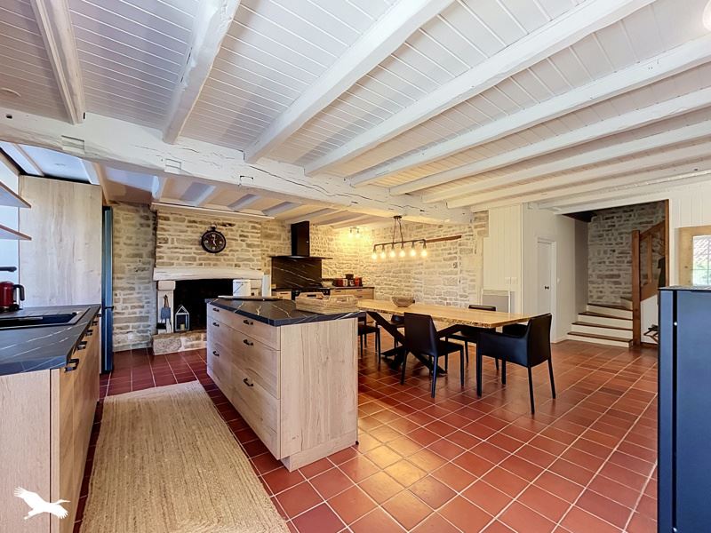 Vente Maison COURBILLAC - 8 pièces -172 m² - (16200)