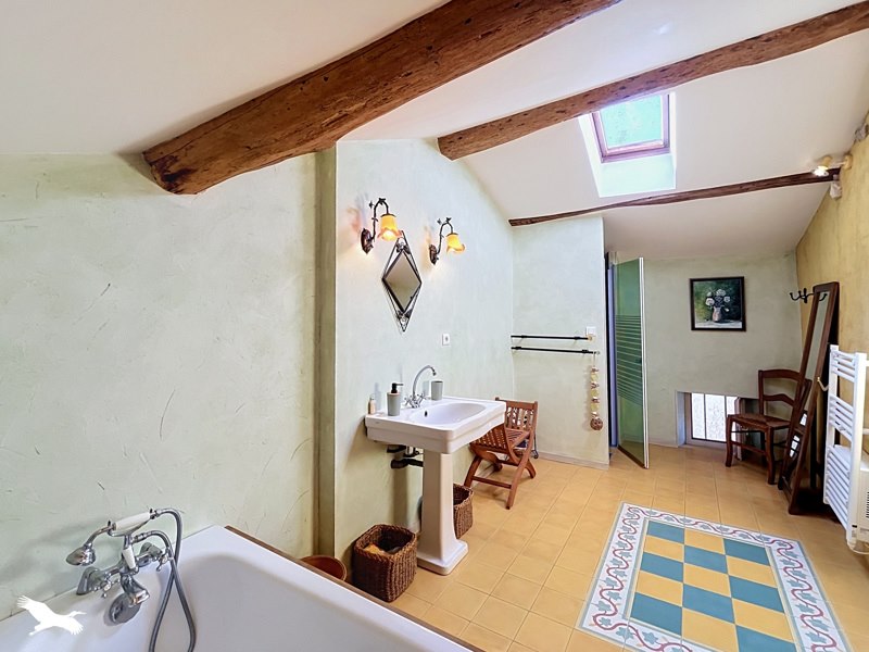 Vente Maison CHASSORS - 5 pièces -142 m² - (16200)