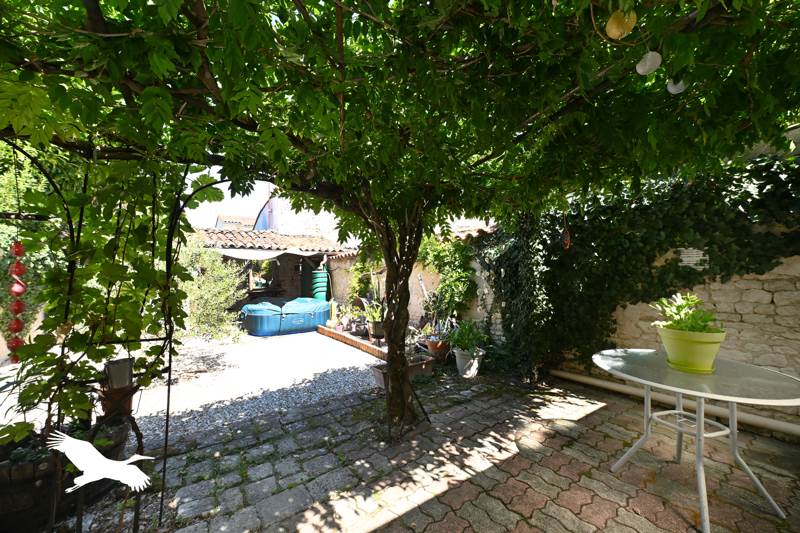 Vente Maison JARNAC - 6 pièces -144 m² - (16200)
