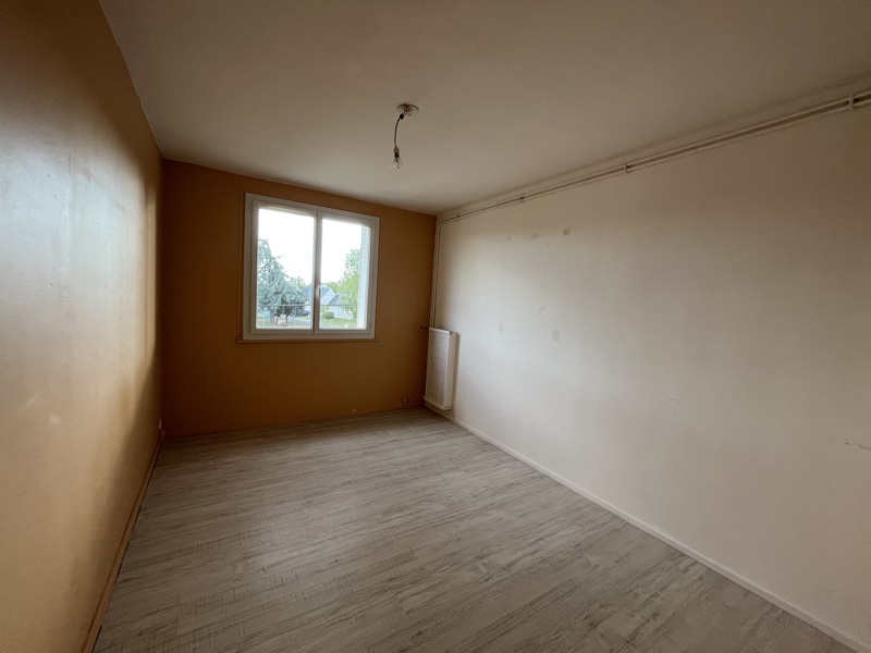 Vente Appartement Ligueil - 5 pièces -90 m² - (37240)