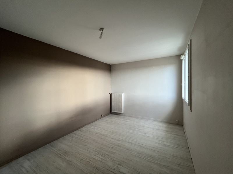 Vente Appartement Ligueil - 5 pièces -90 m² - (37240)