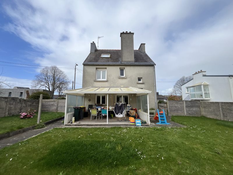 Vente Maison LE RELECQ KERHUON - 5 pièces -101 m² - (29480)
