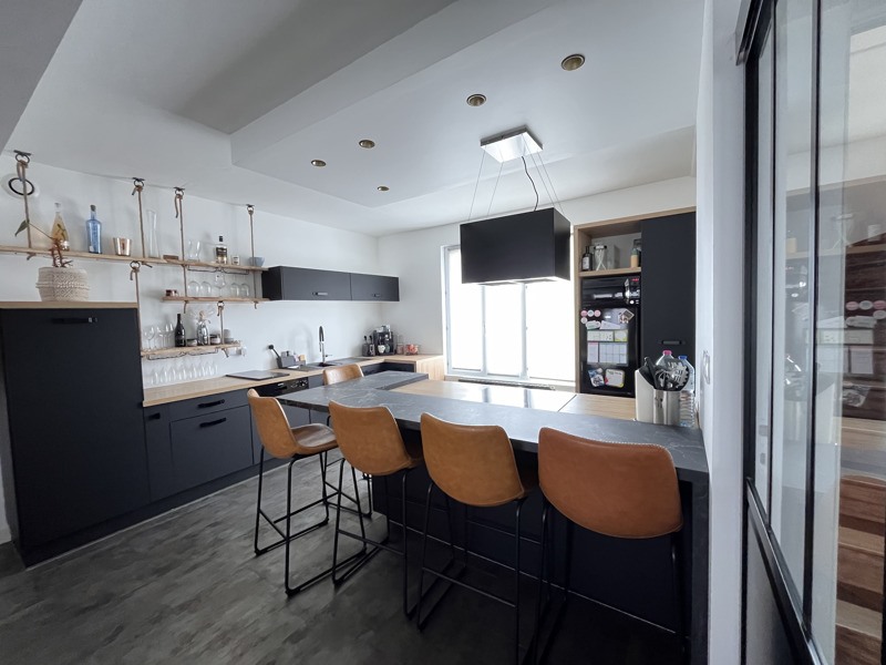 Vente Maison LE RELECQ KERHUON - 7 pièces -165 m² - (29480)