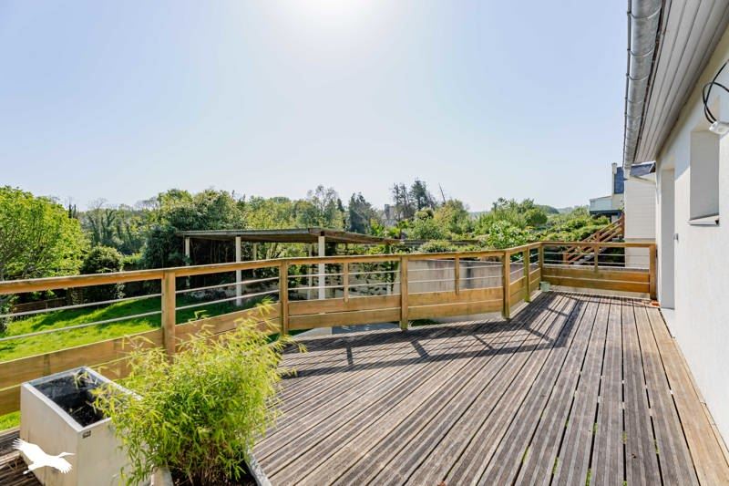 Vente Maison LE RELECQ KERHUON - 5 pièces -142 m² - (29480)