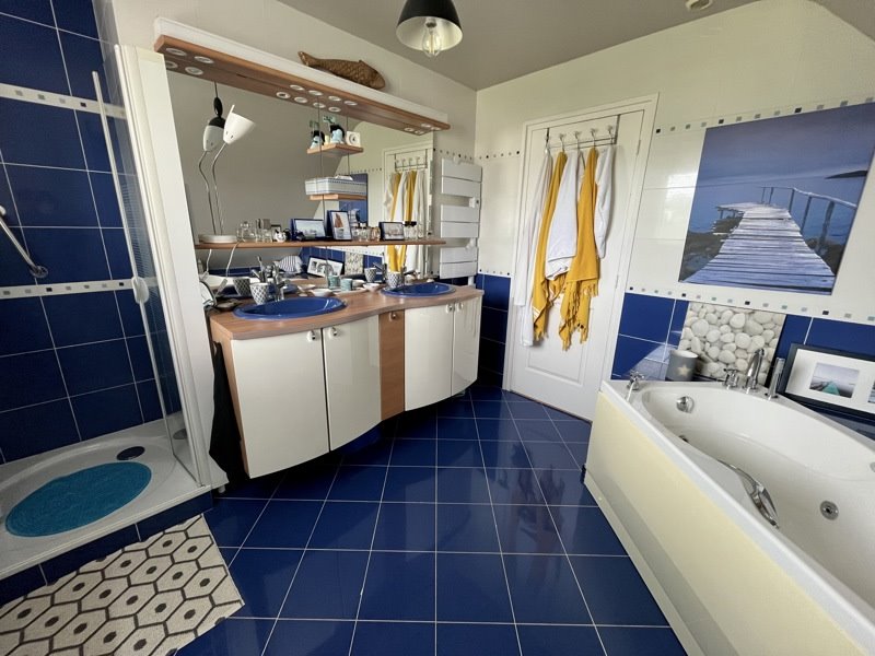 Vente Maison LE RELECQ KERHUON - 6 pièces -140 m² - (29480)