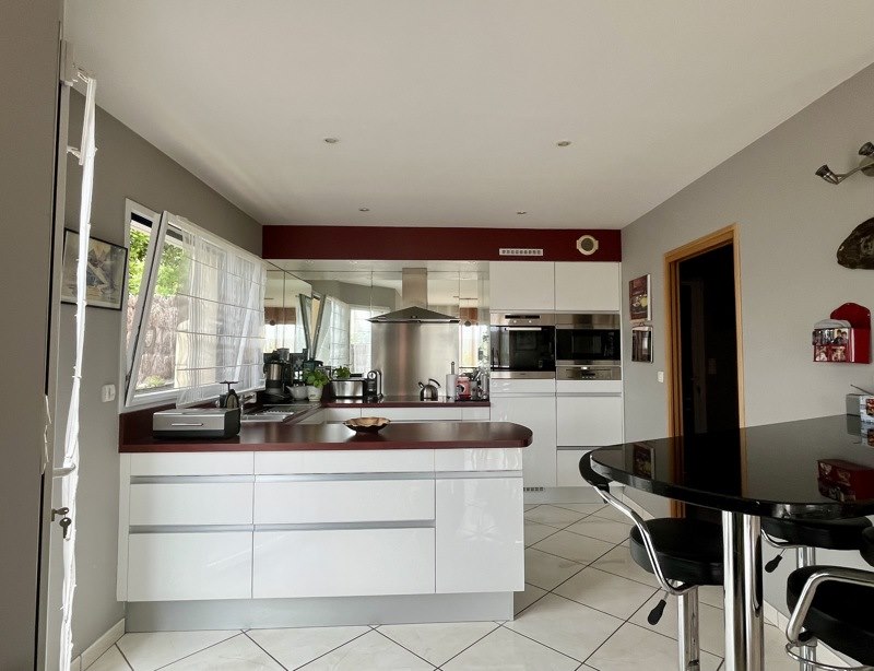 Vente Maison LE RELECQ KERHUON - 6 pièces -140 m² - (29480)